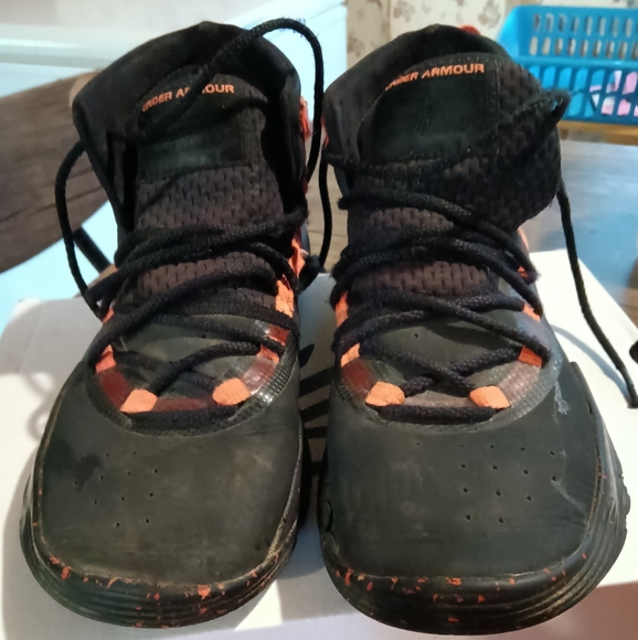 Steph Curry basketball shoes 4Y - Picture 4 of 6